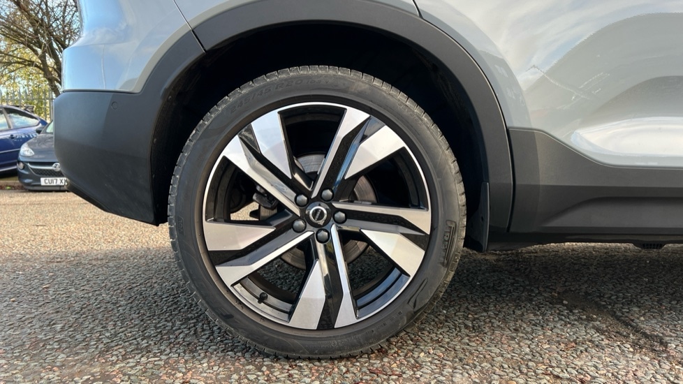 Used Volvo XC40 2025 for sale - 76872656: Photo 24