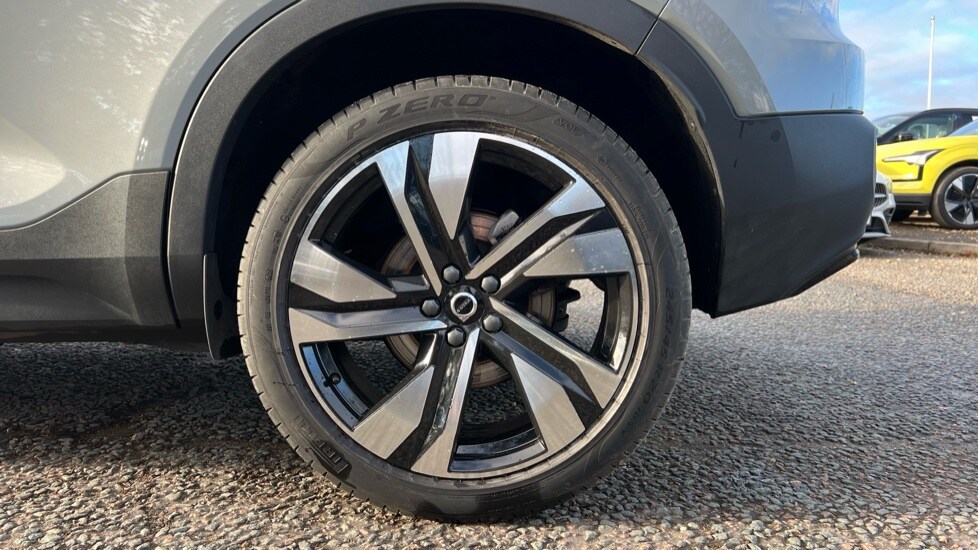 Used Volvo XC40 2025 for sale - 76872656: Photo 26