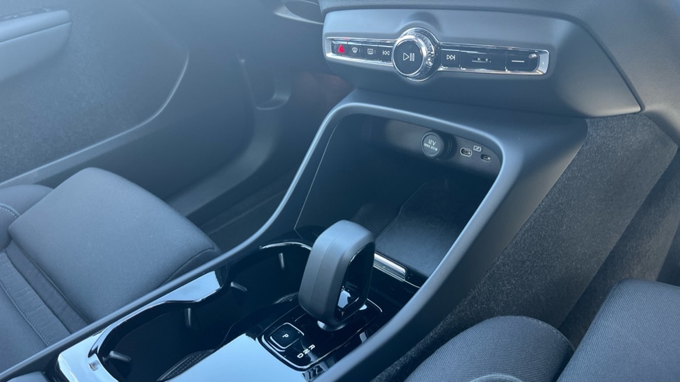 Used Volvo XC40 2023 for sale - 76154749: Photo 14