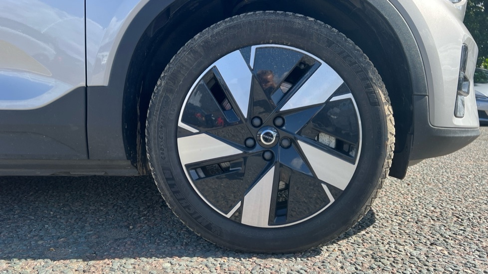 Used Volvo XC40 2023 for sale - 76154749: Photo 16
