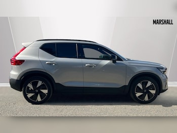 Used Volvo XC40 2023 for sale - 76154749: Photo
