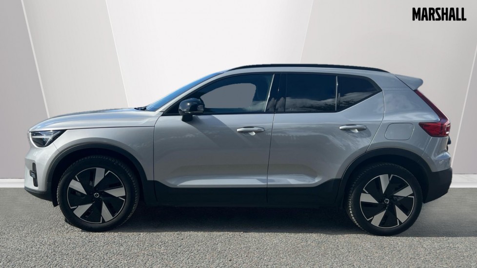 Used Volvo XC40 2023 for sale - 76154749: Photo 8
