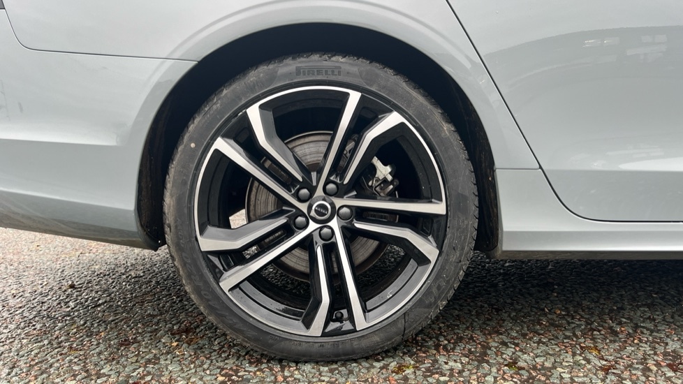 Used Volvo V90 2024 for sale - 76874326: Photo 24