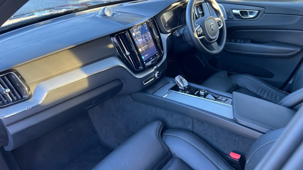 Used Volvo XC60 2025 for sale - 76873091: Photo 4