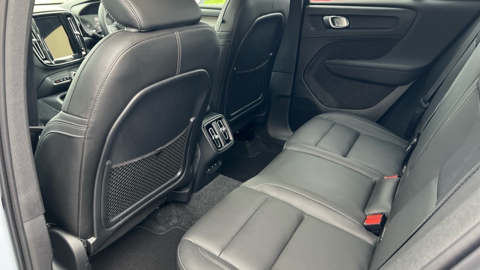 Used Volvo XC40 2024 for sale - 76871696: Photo 10