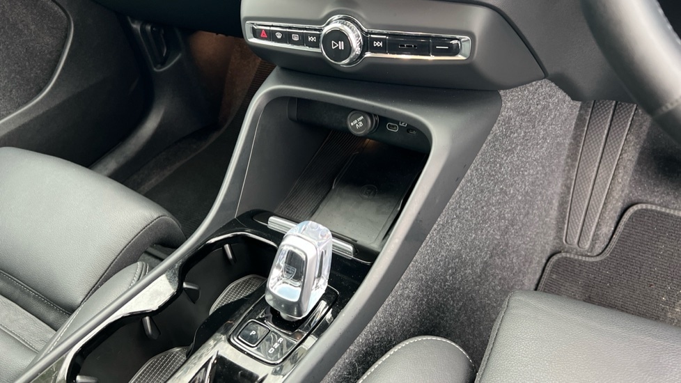 Used Volvo XC40 2024 for sale - 76871696: Photo 14