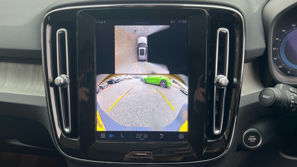 Used Volvo XC40 2024 for sale - 76871696: Photo 32