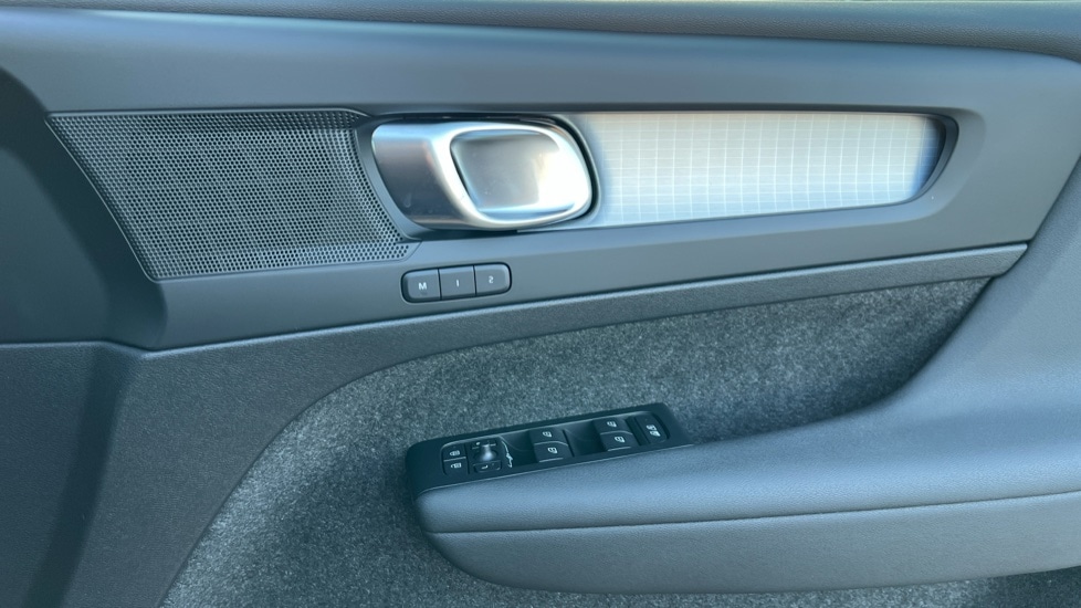 Used Volvo XC40 2025 for sale - 76894783: Photo 15