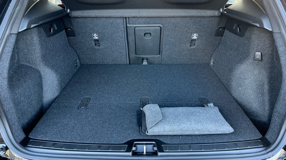 Used Volvo XC40 2025 for sale - 76894783: Photo 17