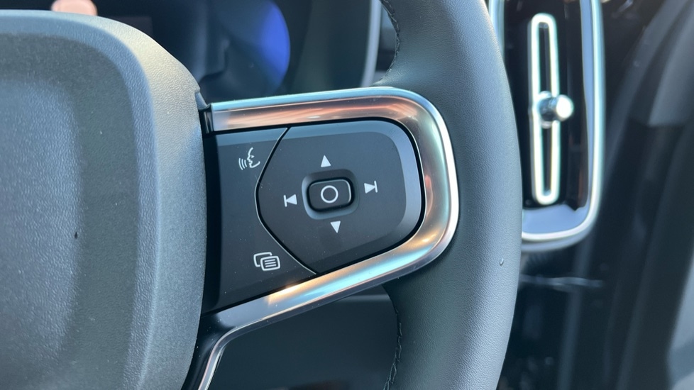 Used Volvo XC40 2025 for sale - 76894783: Photo 19