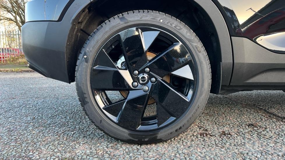 Used Volvo XC40 2025 for sale - 76894783: Photo 24