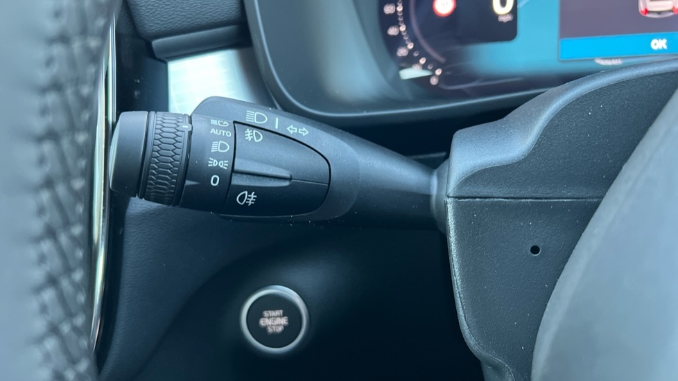 Used Volvo XC40 2025 for sale - 76894783: Photo 27