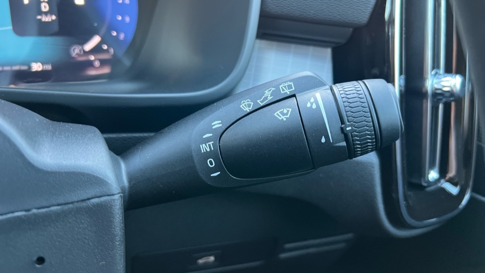 Used Volvo XC40 2025 for sale - 76894783: Photo 28