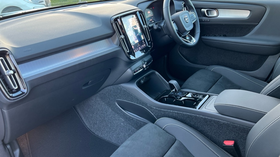 Used Volvo XC40 2025 for sale - 76894783: Photo 4