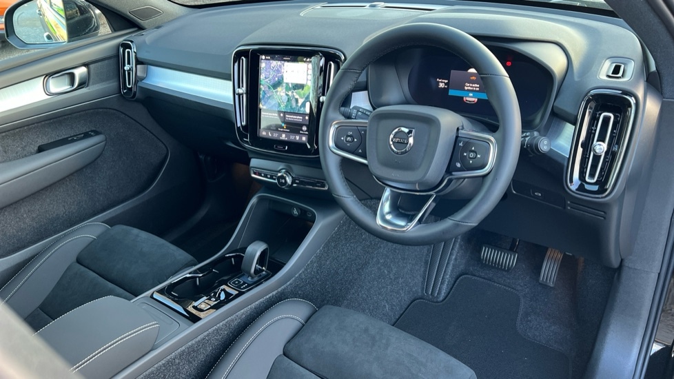 Used Volvo XC40 2025 for sale - 76894783: Photo 5