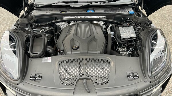 Used Porsche Macan 2025 for sale - 76233970: Photo 16