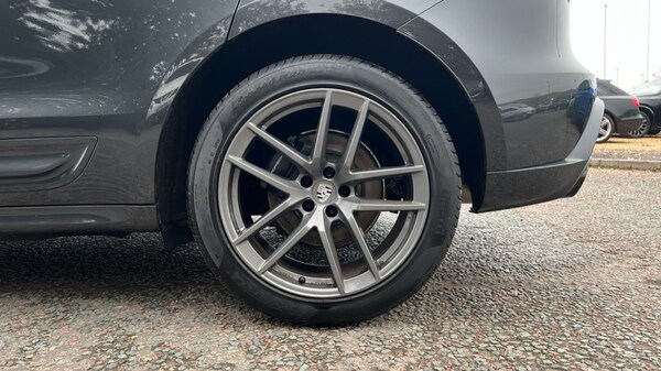 Used Porsche Macan 2025 for sale - 76233970: Photo 18