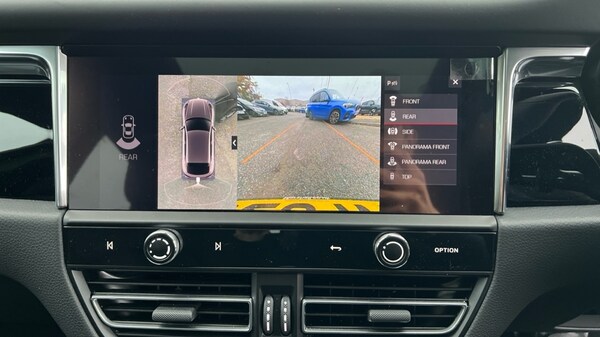 Used Porsche Macan 2025 for sale - 76233970: Photo 25
