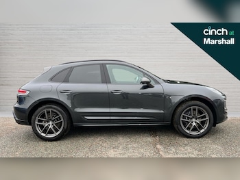 Used Porsche Macan 2025 for sale - 76233970: Photo 2