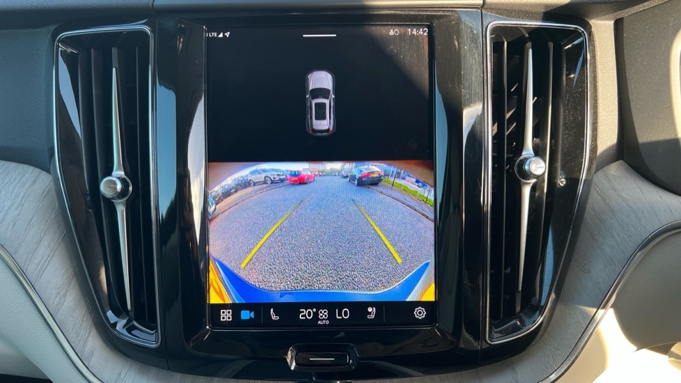 Used Volvo XC60 2023 for sale - 76523574: Photo 32