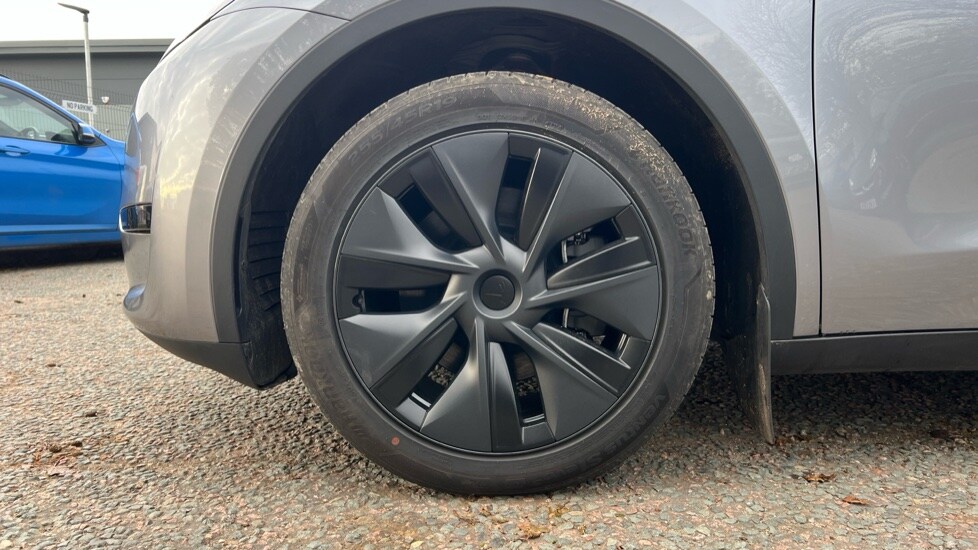 Used Tesla Model Y 2025 for sale - 76873571: Photo 17