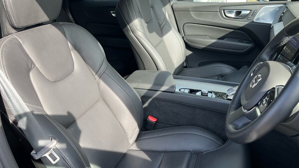 Used Volvo XC60 2024 for sale - 76117033: Photo 9