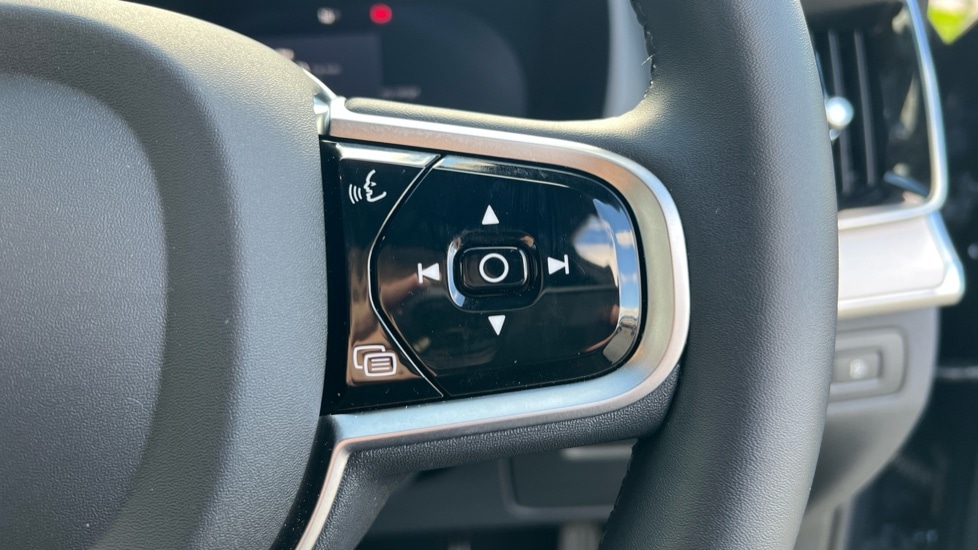 Used Volvo XC90 2025 for sale - 76870938: Photo 19