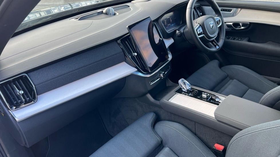 Used Volvo XC90 2025 for sale - 76870938: Photo 4