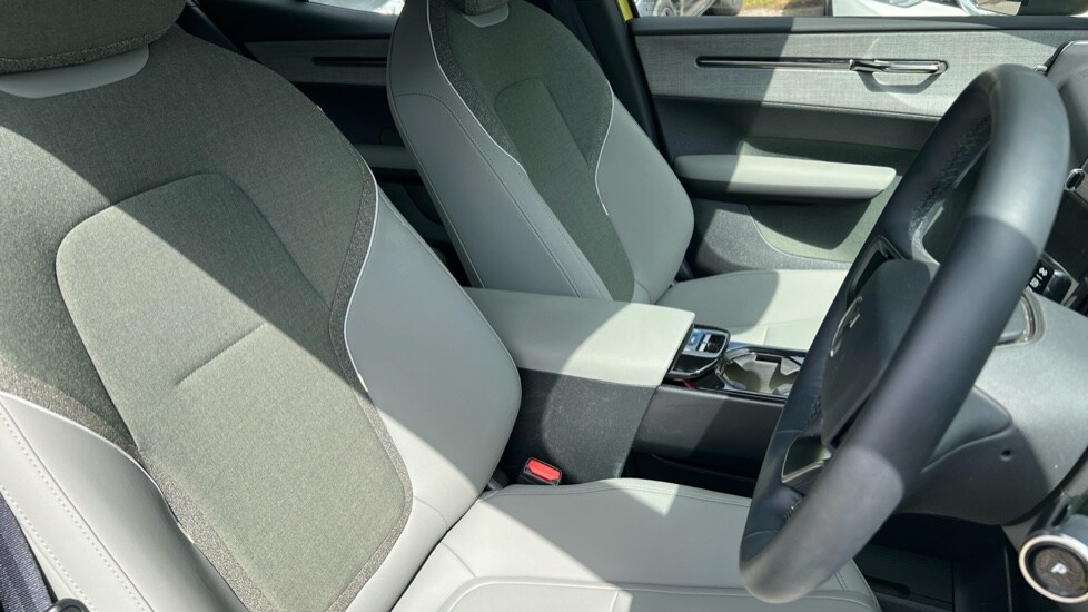 Used Volvo EX30 2025 for sale - 76869432: Photo 9