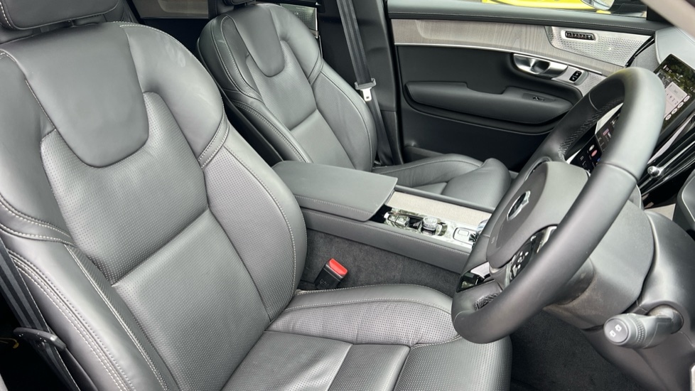 Used Volvo XC90 2025 for sale - 76066928: Photo 9