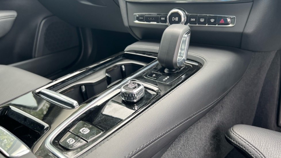 Used Volvo V90 2024 for sale - 75886803: Photo 14