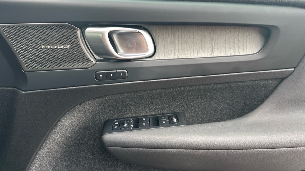Used Volvo XC40 2025 for sale - 76514758: Photo 15