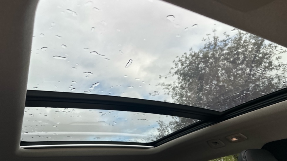 Used Volvo XC40 2025 for sale - 76514758: Photo 35