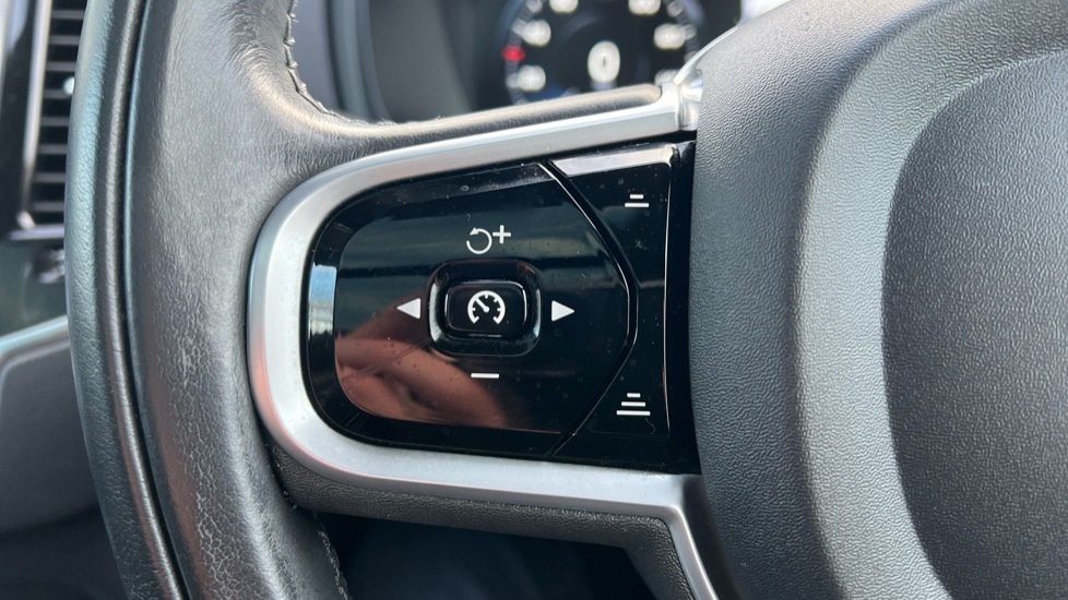 Used Volvo XC90 2020 for sale - 76874963: Photo 38