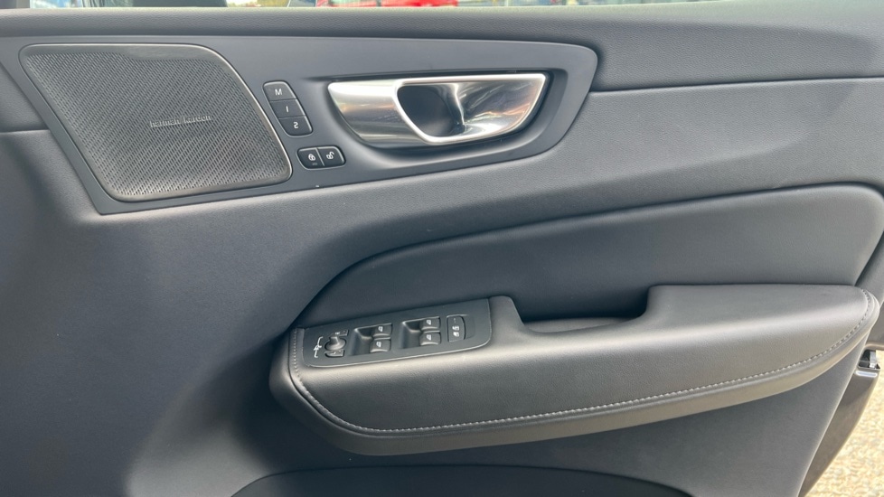 Used Volvo XC60 2024 for sale - 76180147: Photo 15