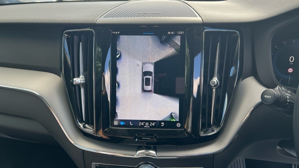 Used Volvo XC60 2024 for sale - 76180147: Photo 32