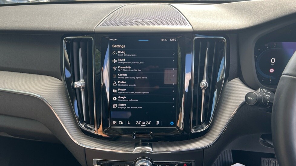 Used Volvo XC60 2024 for sale - 76180147: Photo 33