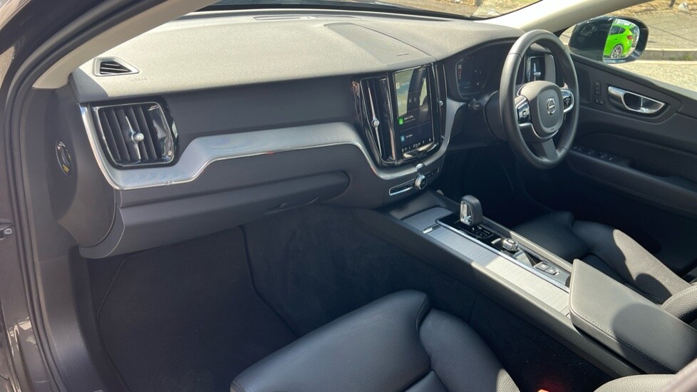 Used Volvo XC60 2024 for sale - 76180147: Photo 4