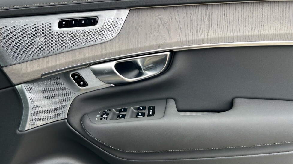 Used Volvo XC90 2025 for sale - 76183987: Photo 15