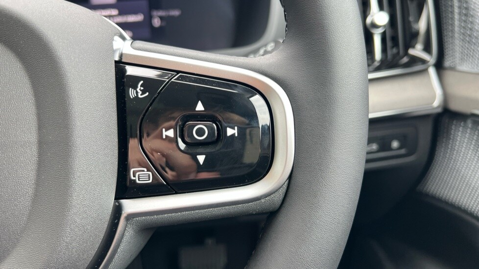 Used Volvo XC90 2025 for sale - 76183987: Photo 19