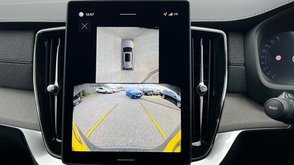 Used Volvo XC90 2025 for sale - 76183987: Photo 32