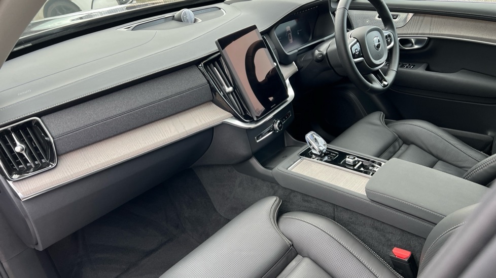 Used Volvo XC90 2025 for sale - 76803983: Photo 4