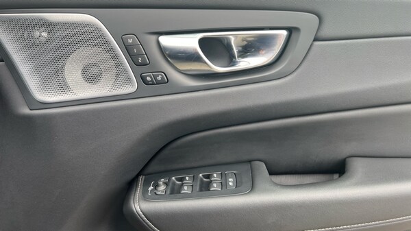 Used Volvo XC60 2024 for sale - 75584348: Photo 15