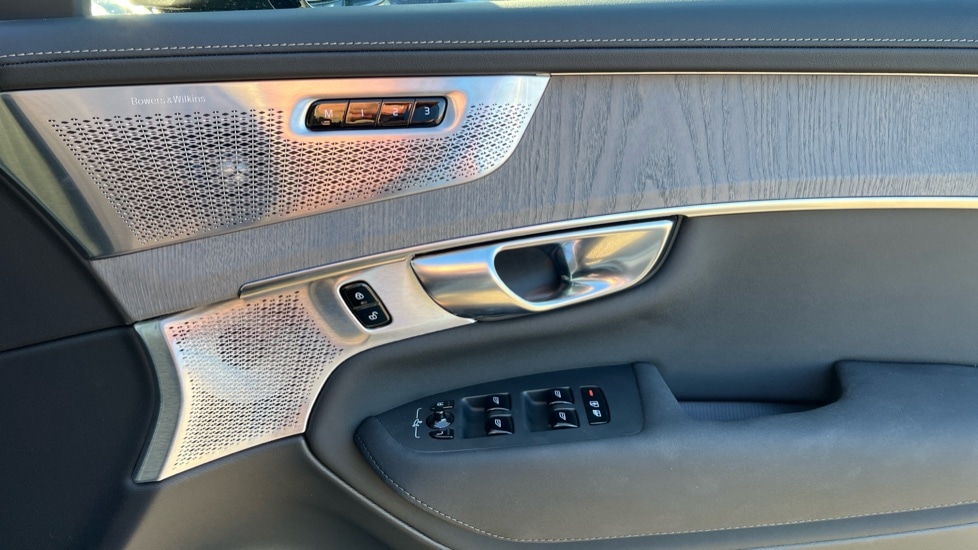 Used Volvo XC90 2025 for sale - 76873610: Photo 15