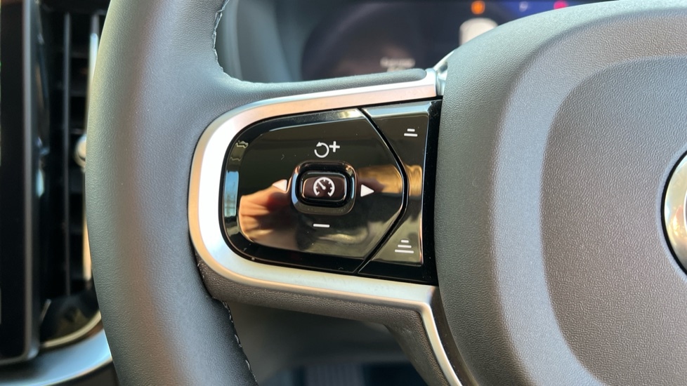 Used Volvo XC90 2025 for sale - 76873610: Photo 18