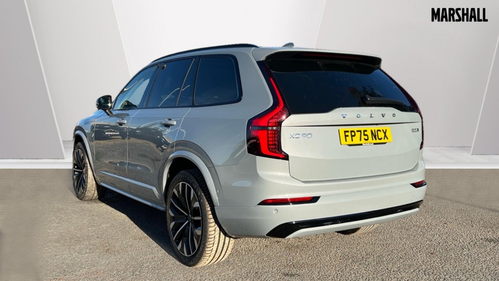 Used Volvo XC90 2025 for sale - 76873610: Photo 2