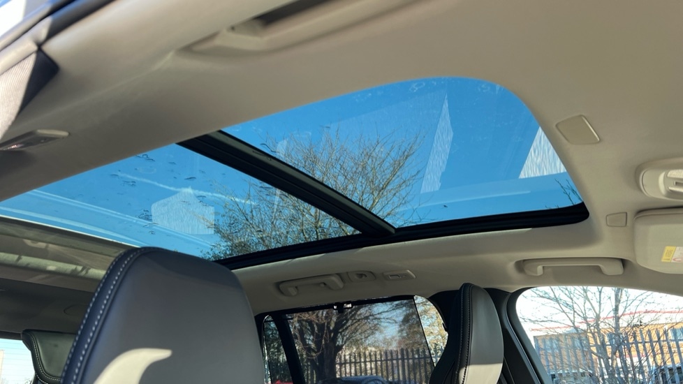 Used Volvo XC90 2025 for sale - 76873610: Photo 34