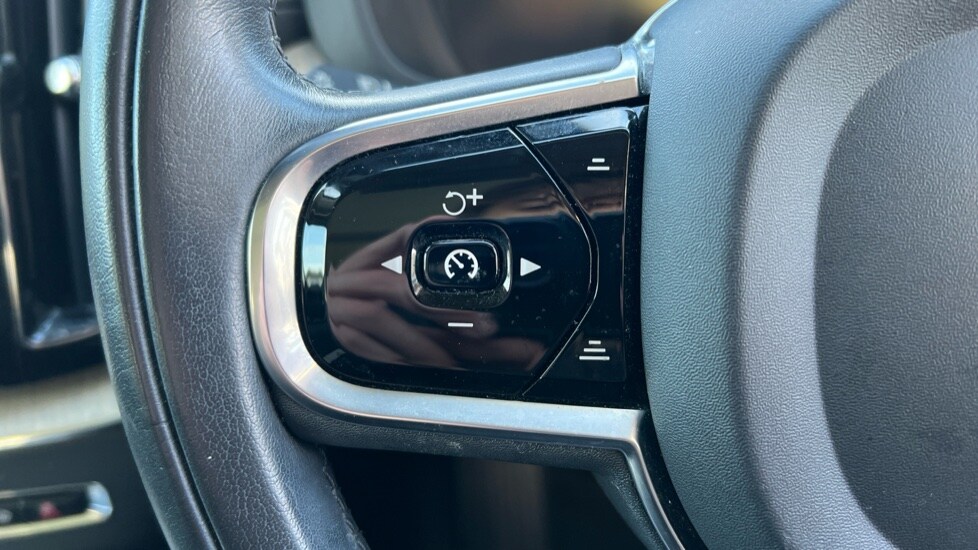 Used Volvo XC60 2021 for sale - 76872882: Photo 39