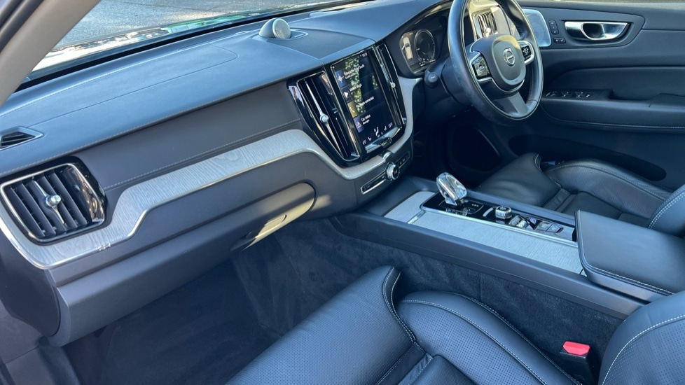 Used Volvo XC60 2021 for sale - 76872882: Photo 4