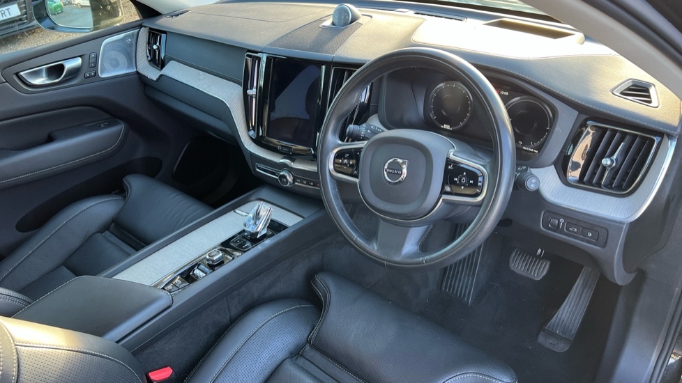 Used Volvo XC60 2021 for sale - 76872882: Photo 5